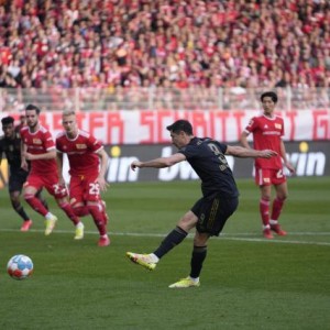 北京体育彩票官网-【德甲】莱万梅开 穆勒传射 拜仁客场5比2柏林联盟